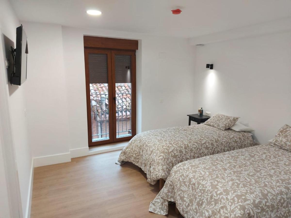 Hotel - Hostel Atuvera Santo Domingo De La Calzada Bagian luar foto